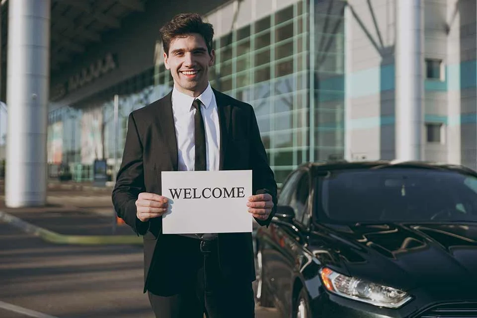 Heathrow airport minicabs provide meet and greet service